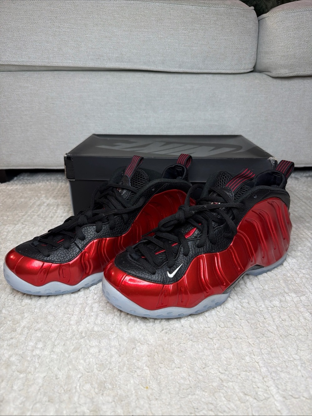 Nike Air Foamposite One - Varsity Red/White/Black - New/Damaged Box - Size 11.5